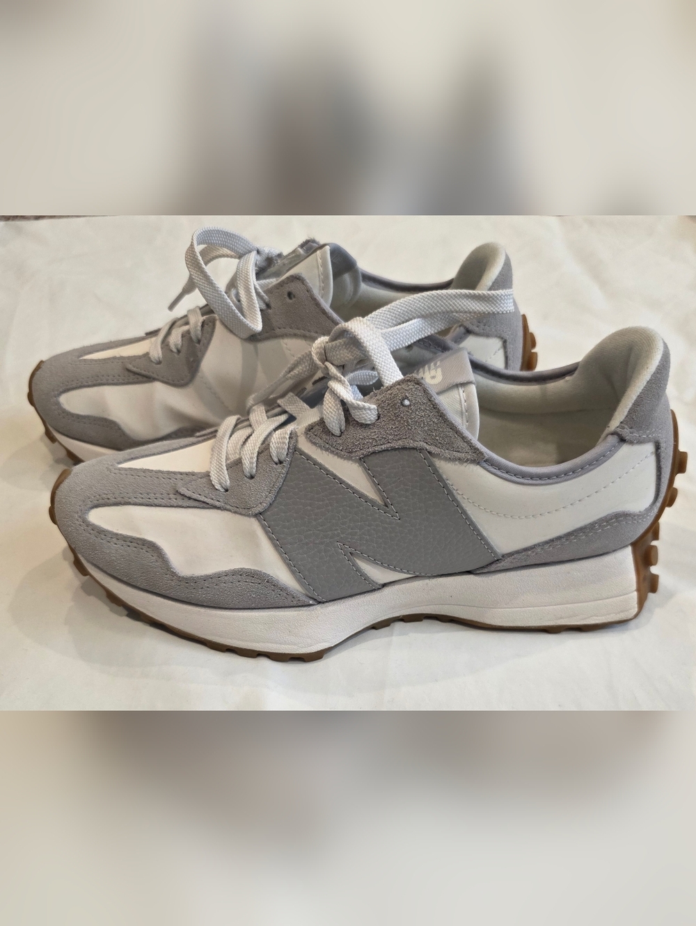 New Balance 327 Raincloud/Reflection Women’s Size 9.5 Gray/White Sneakers Shoes